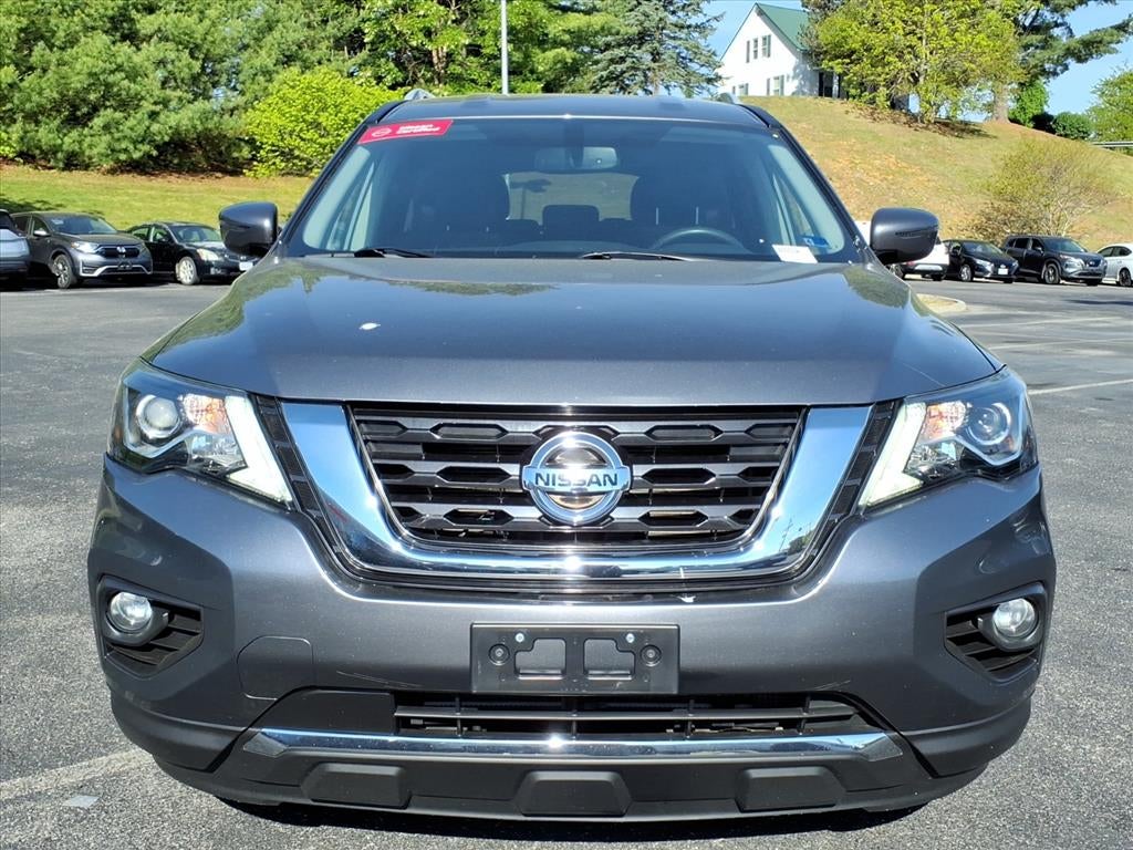 2020 Nissan Pathfinder SV
