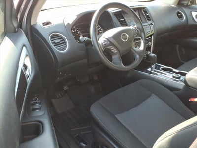 2020 Nissan Pathfinder SV
