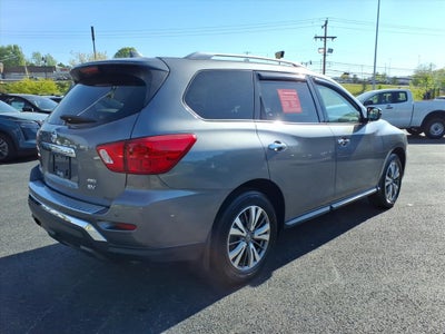 2020 Nissan Pathfinder SV
