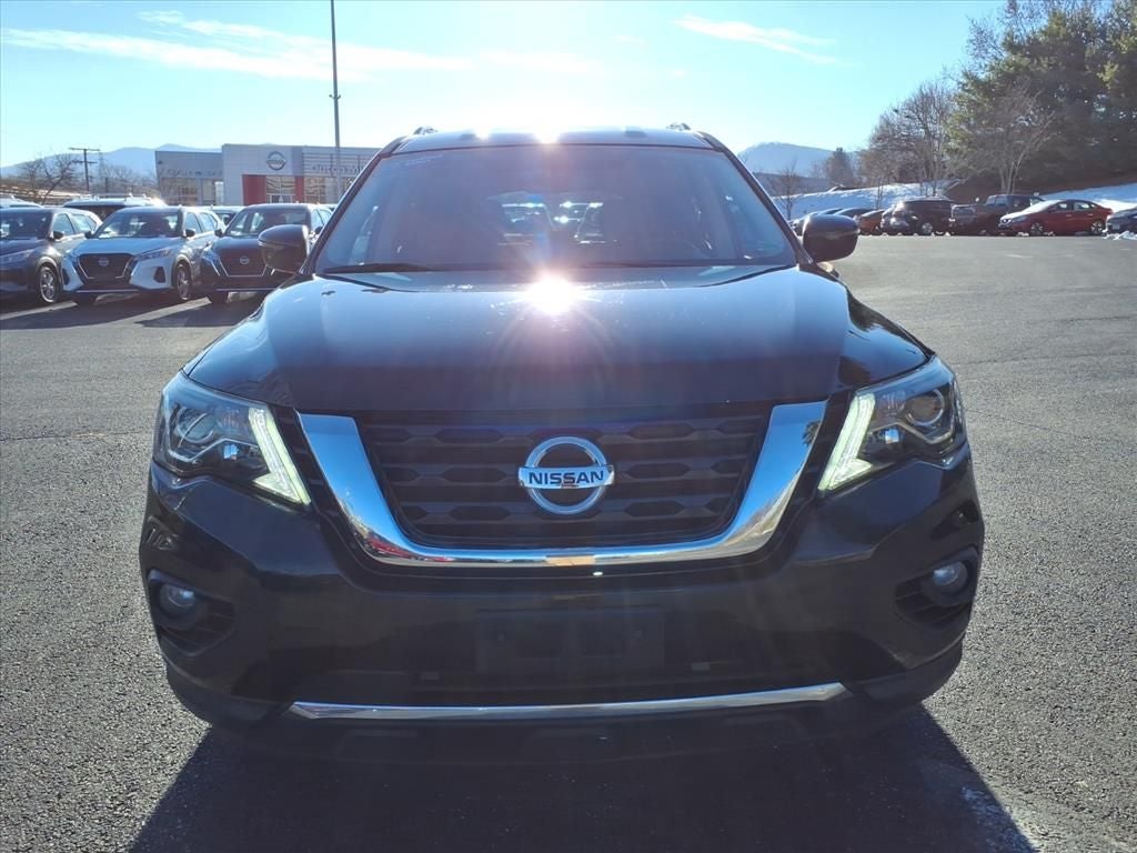 2019 Nissan Pathfinder SV