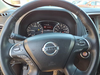 2019 Nissan Pathfinder SV