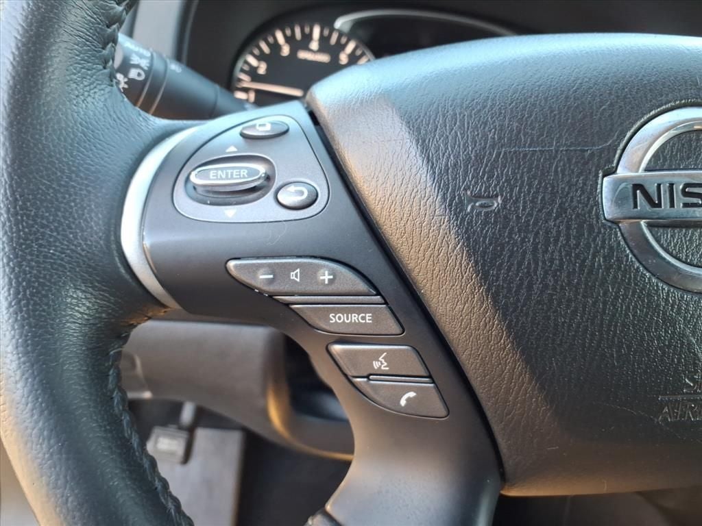 2019 Nissan Pathfinder SV