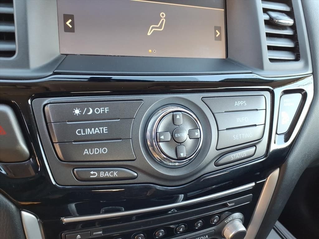 2019 Nissan Pathfinder SV