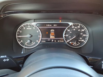 2025 Nissan Pathfinder SV