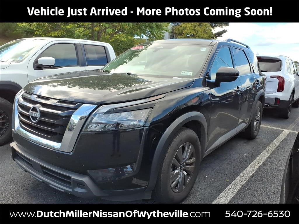 2024 Nissan Pathfinder SV