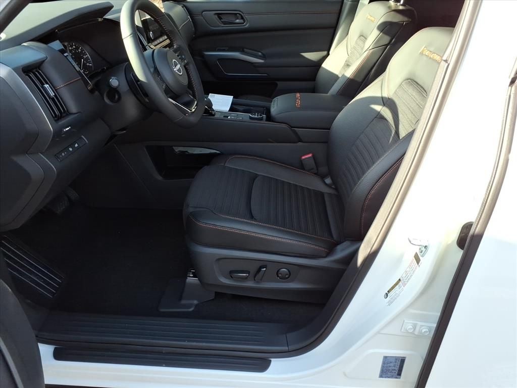 2025 Nissan Pathfinder Rock Creek®