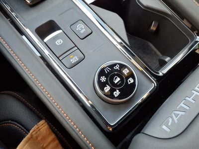 2025 Nissan Pathfinder Rock Creek®