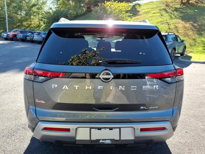 2025 Nissan Pathfinder SL