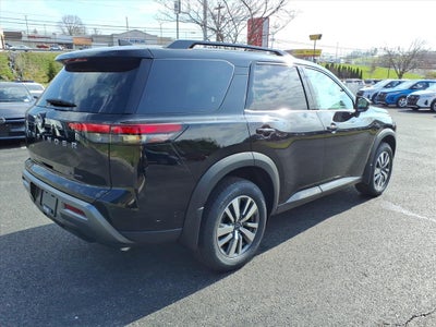 2026 Nissan Pathfinder SL