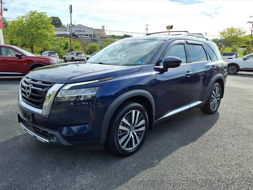 2022 Nissan Pathfinder Platinum