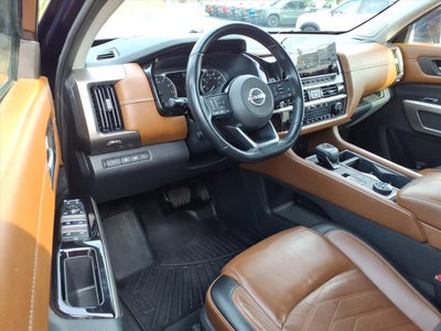 2022 Nissan Pathfinder Platinum
