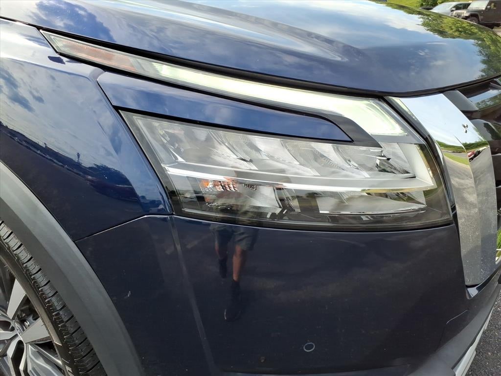 2022 Nissan Pathfinder Platinum