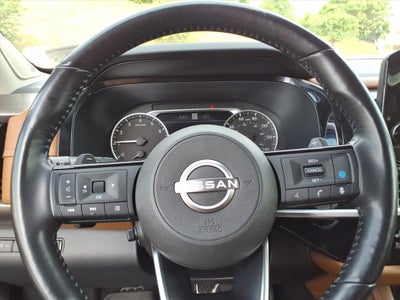 2022 Nissan Pathfinder Platinum