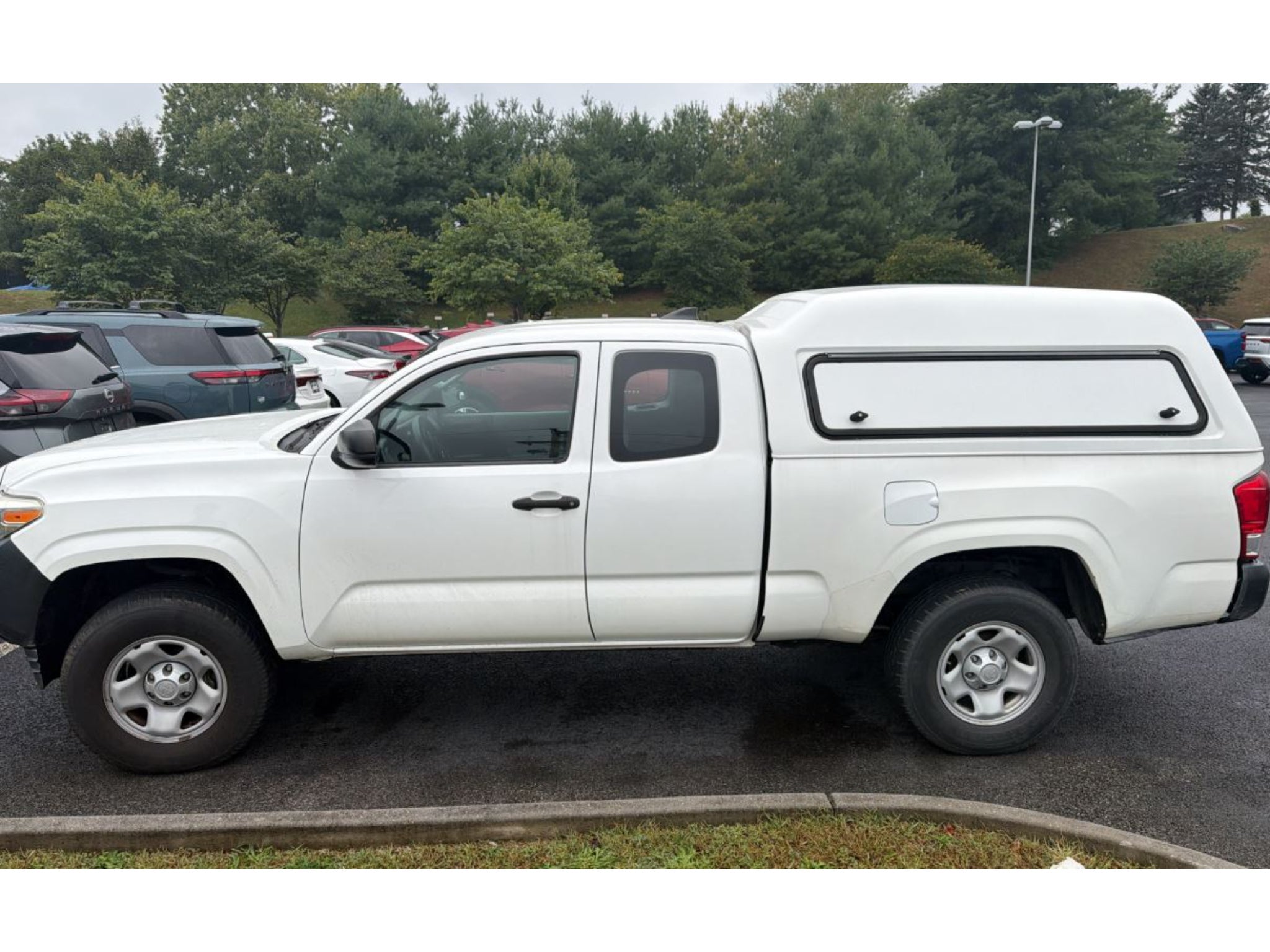 2016 Toyota Tacoma SR