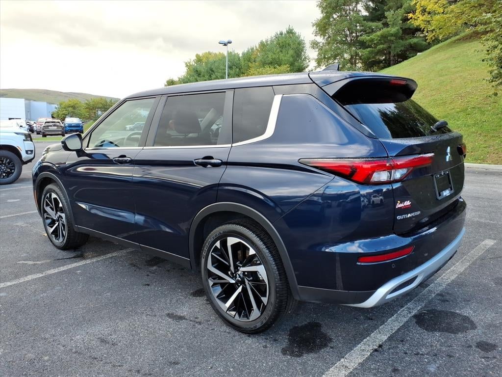 2024 Mitsubishi Outlander SE