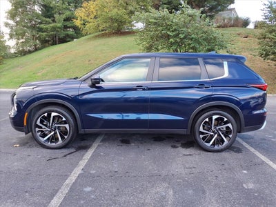 2024 Mitsubishi Outlander SE