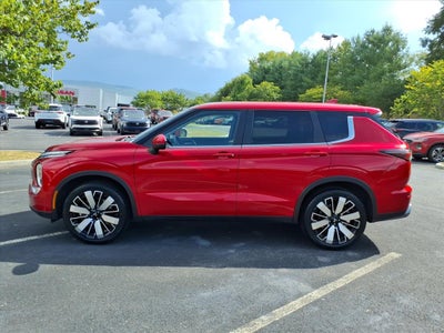 2025 Mitsubishi Outlander SE